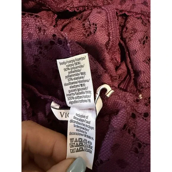 Victoria's Secret Lace Teddy Deep V-neck Maroon Sm Coquette  Barbiecore Y2K Sexy - Picture 7 of 7